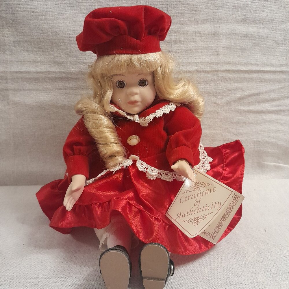 VTG Wind-Up Animated Musical Doll